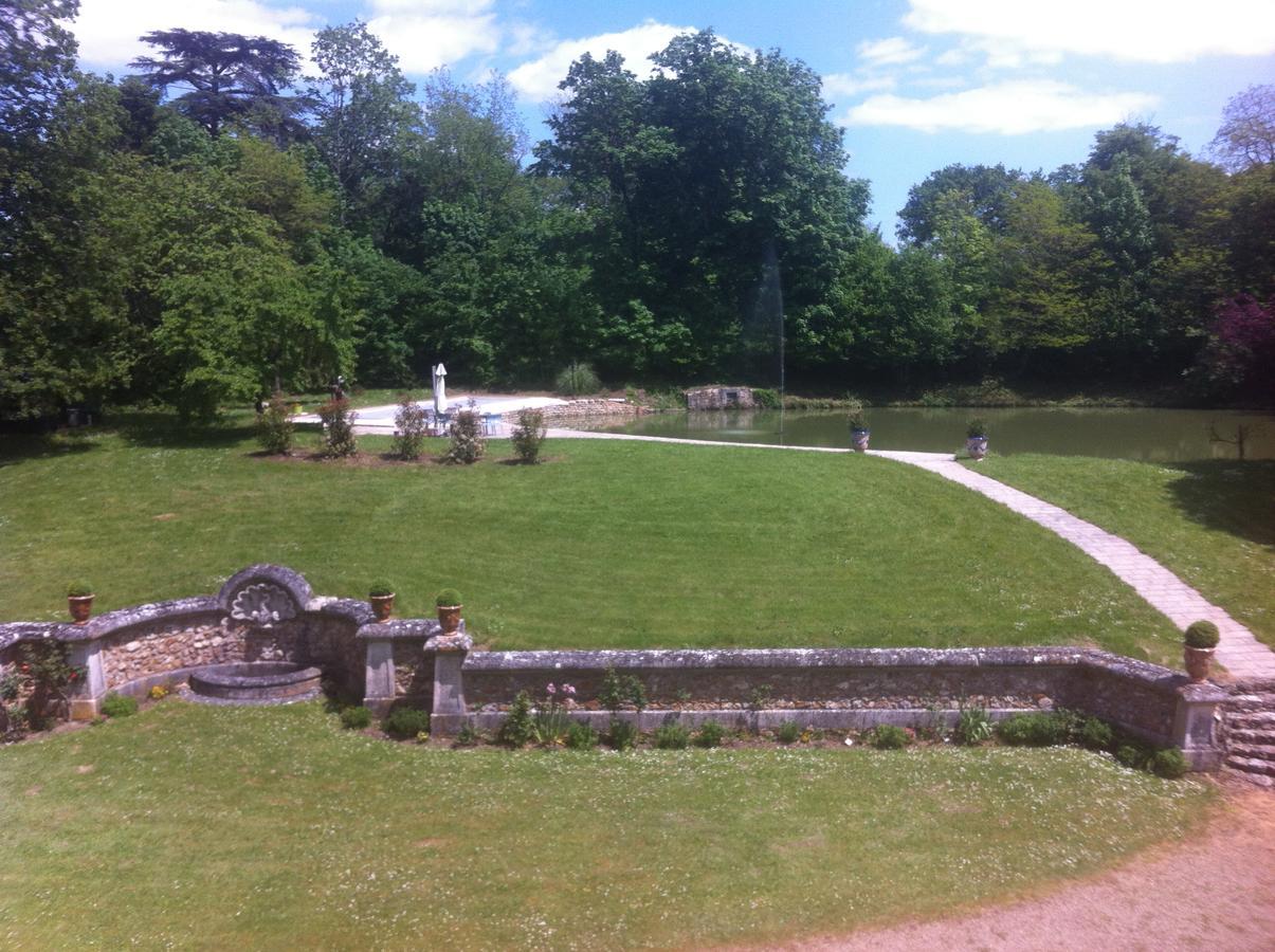 Chateau Marieville Bonneuil-Matours Екстериор снимка